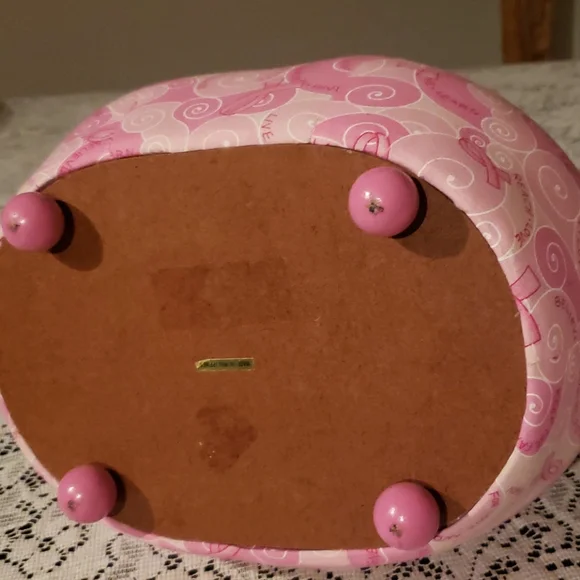 Sewing Box. - Picture 6 of 8